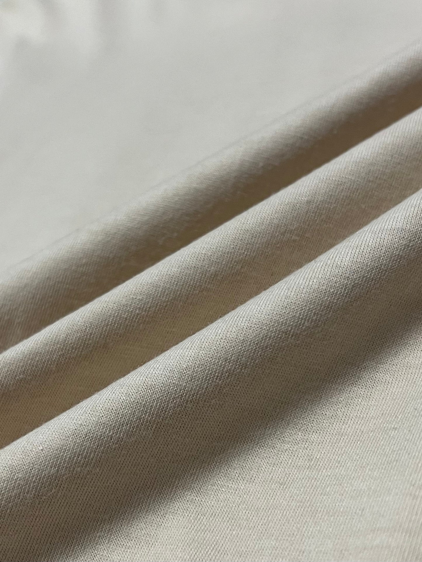 CLASSIC TEE IN OFF WHITE