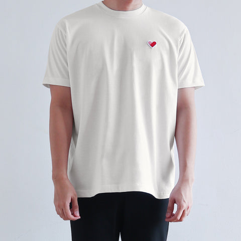 [LIMITED SAMPLE STOCKS ONLY] CLASSIC FINGER HEART EMBROIDERED TEE IN IVORY