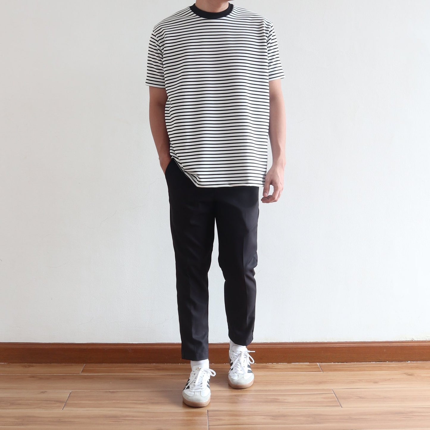 CLASSIC STRIPED TEE IN WHITE