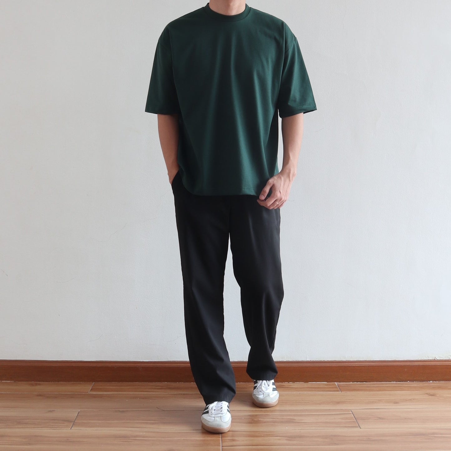 BOX TEE IN FOREST GREEN
