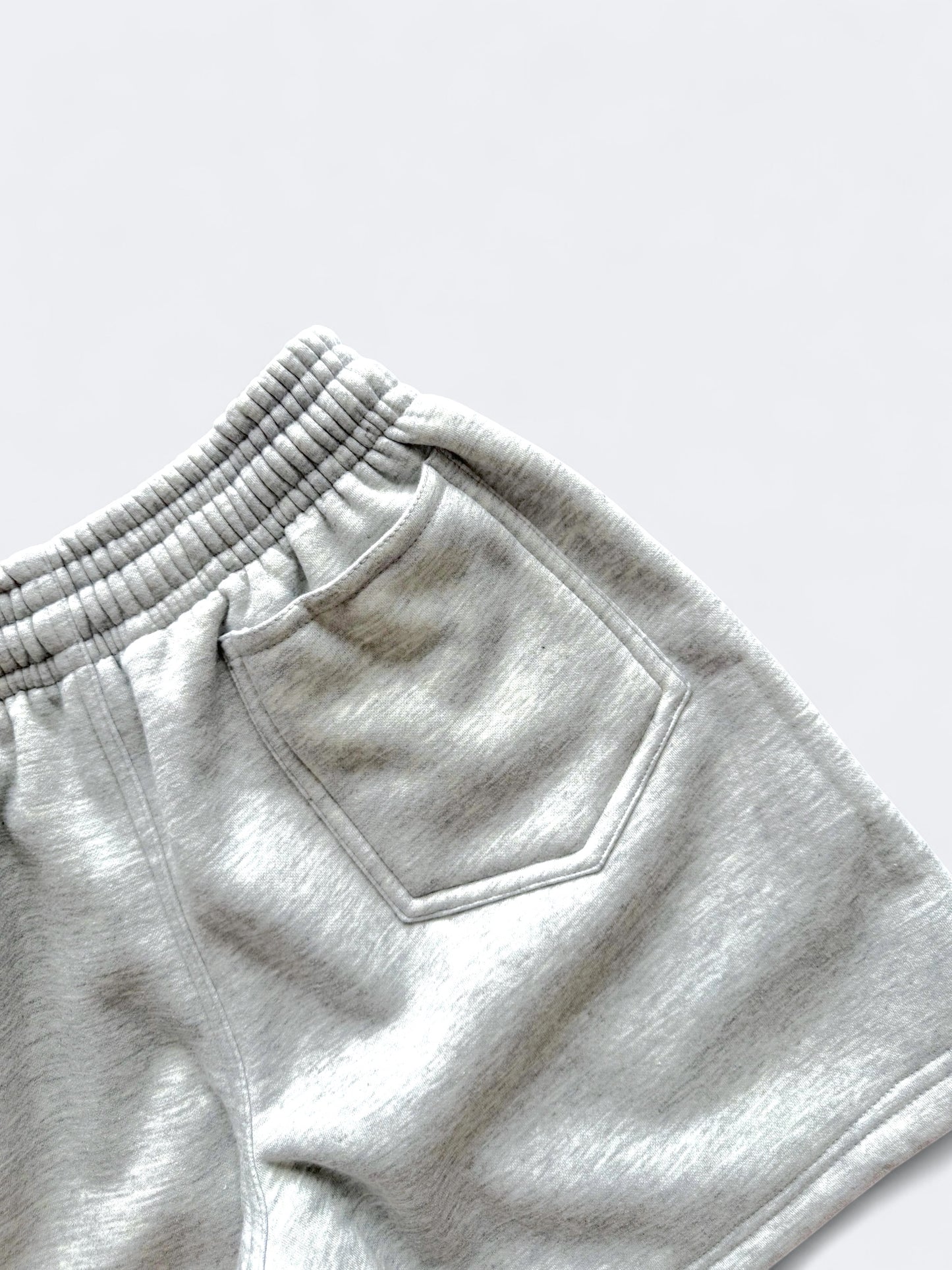 SWEATSHORTS IN HEATHER GRAY