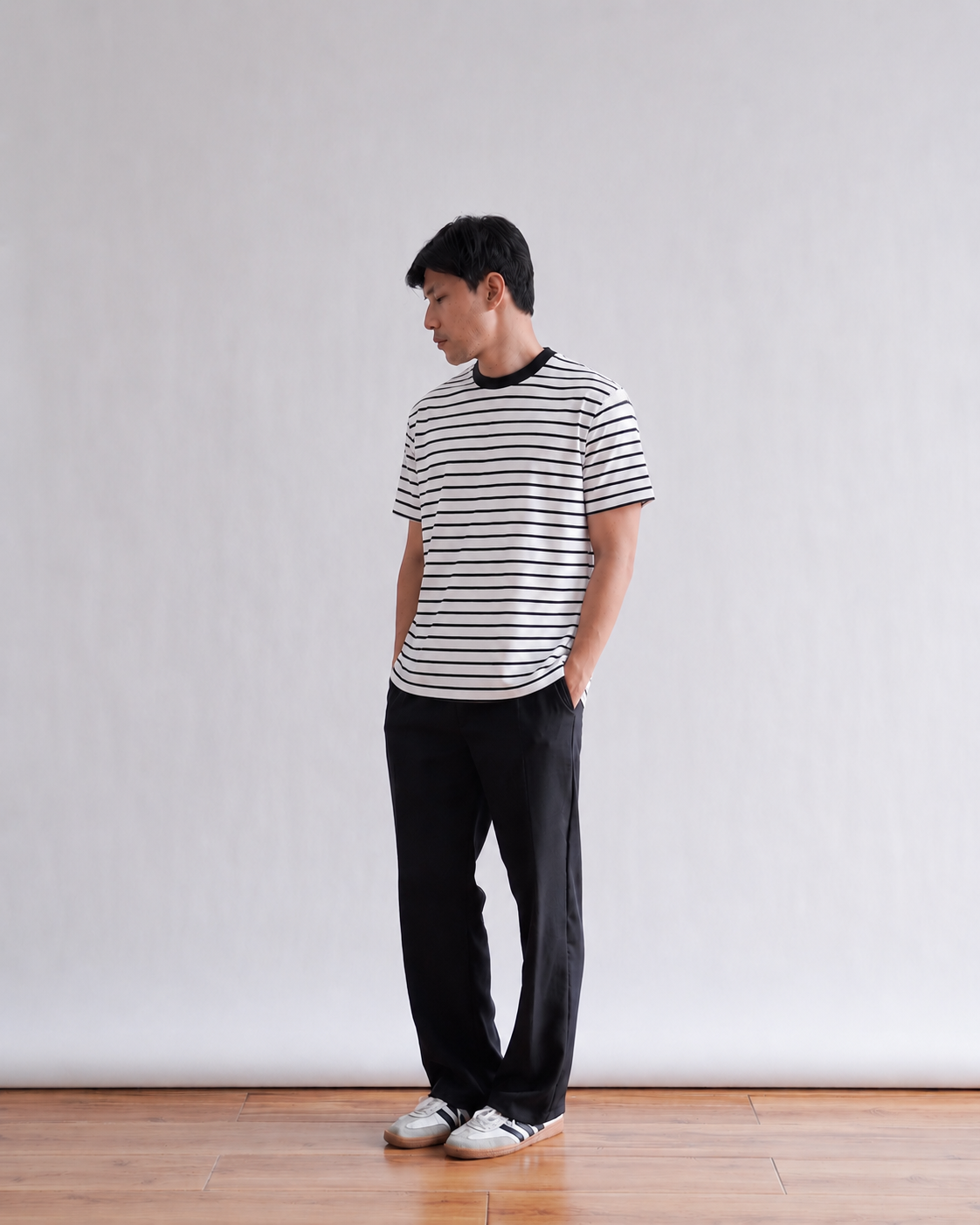 CLASSIC EMBOSSED STRIPED TEE IN WHITE