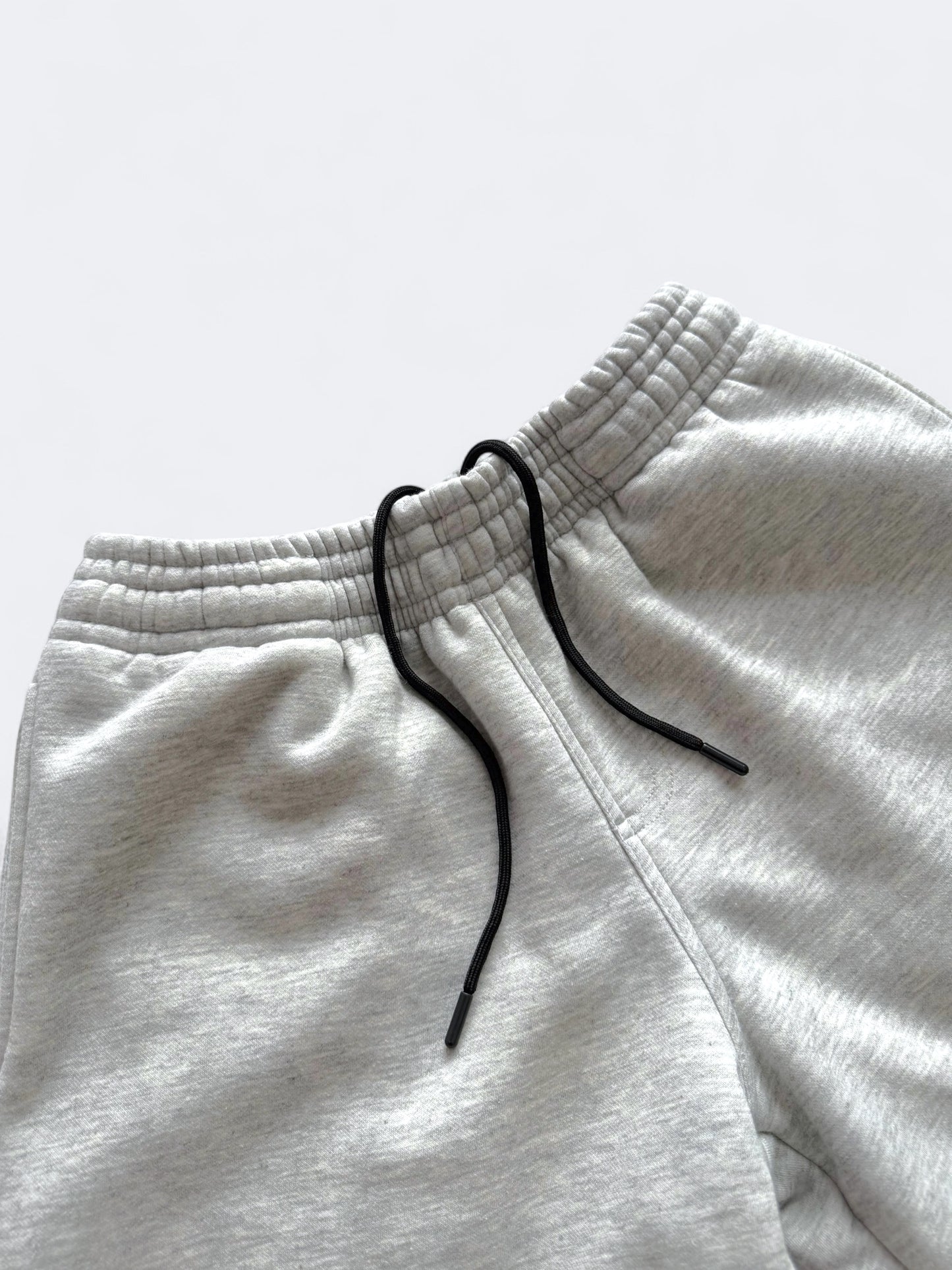 SWEATSHORTS IN HEATHER GRAY