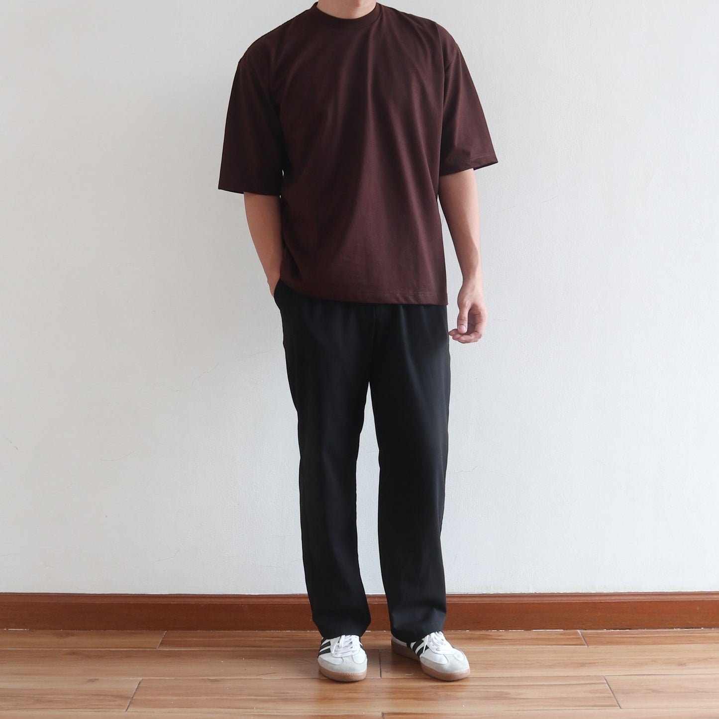 BOX TEE IN DARK BROWN