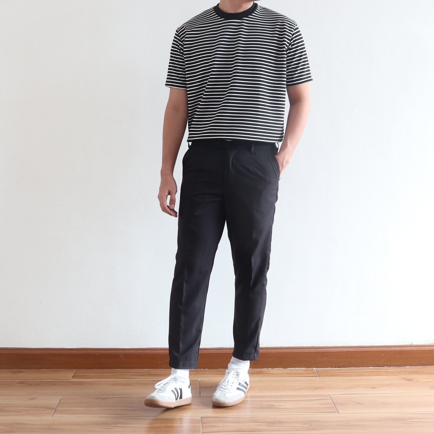 CLASSIC STRIPED TEE IN BLACK