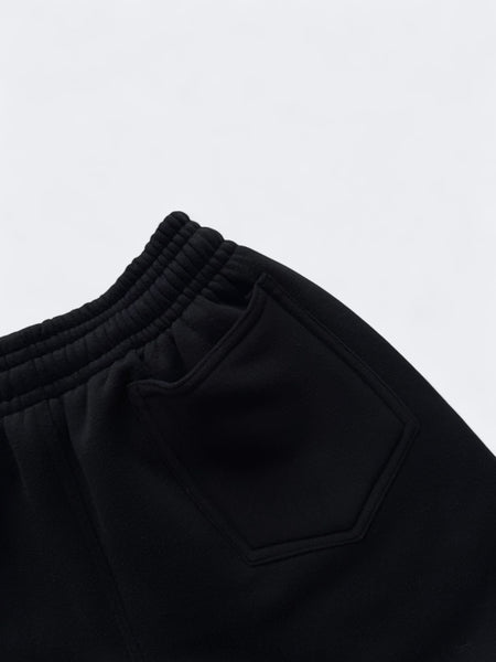 SWEATSHORTS IN BLACK