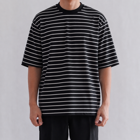 BOX EMBOSSED STRIPED TEE IN BLACK