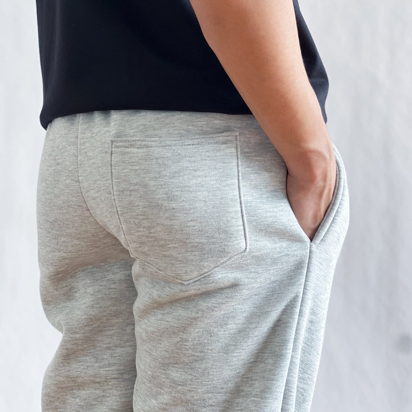 SWEATPANTS IN HEATHER GRAY