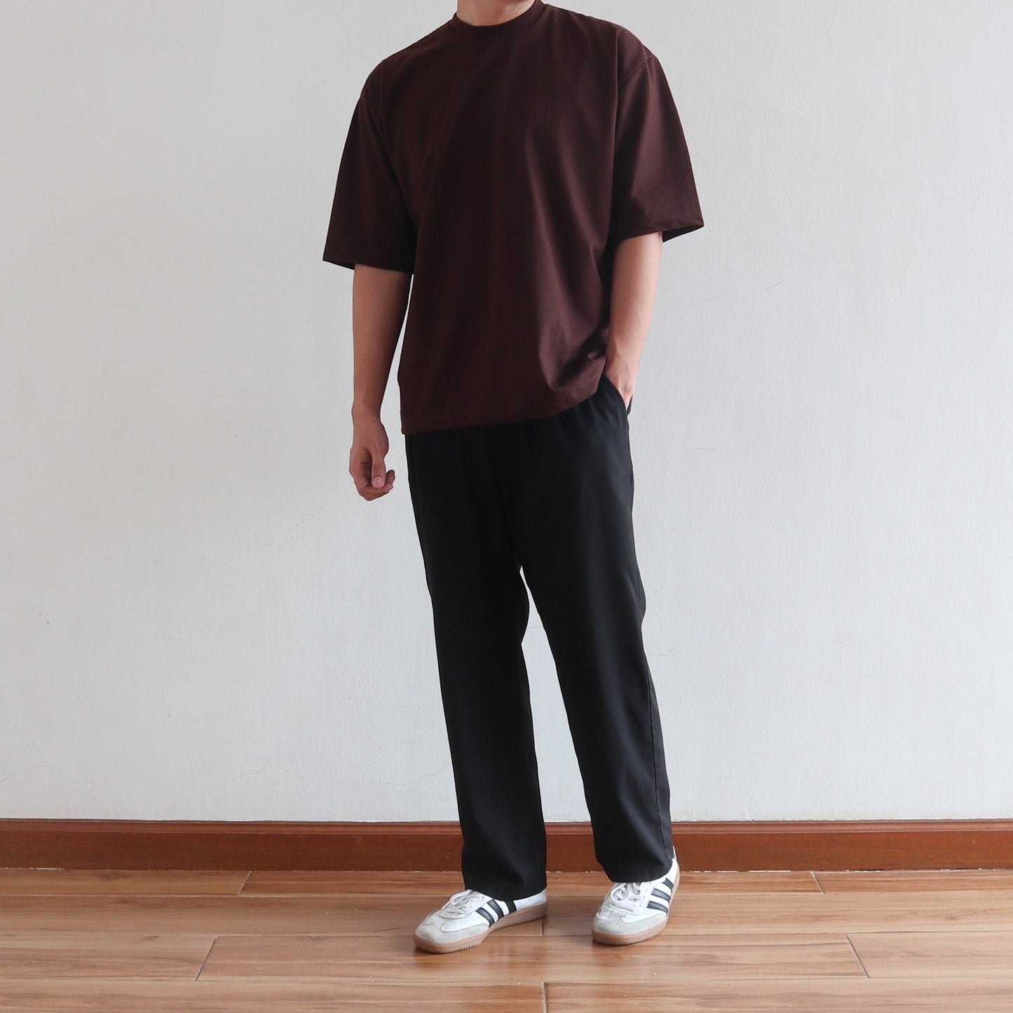 BOX TEE IN DARK BROWN