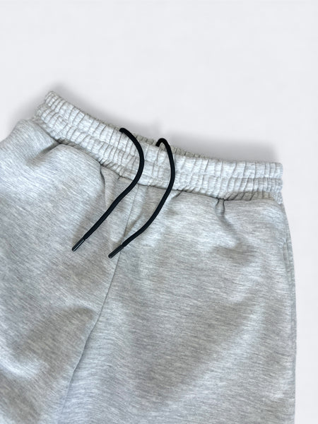 SWEATPANTS IN HEATHER GRAY