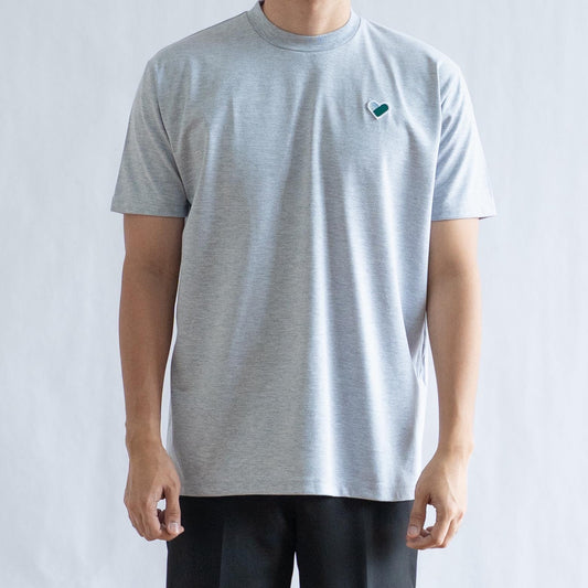 CLASSIC FINGER HEART EMBROIDERED TEE IN HEATHER GRAY/GREEN