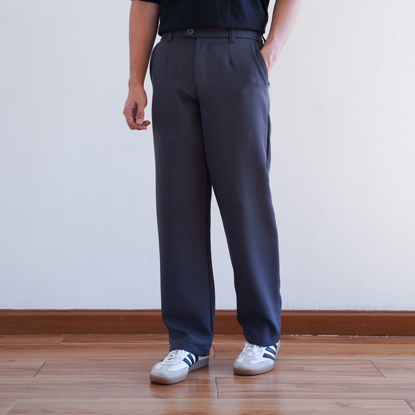 WIDE LEG PANTS IN DARK GRAY