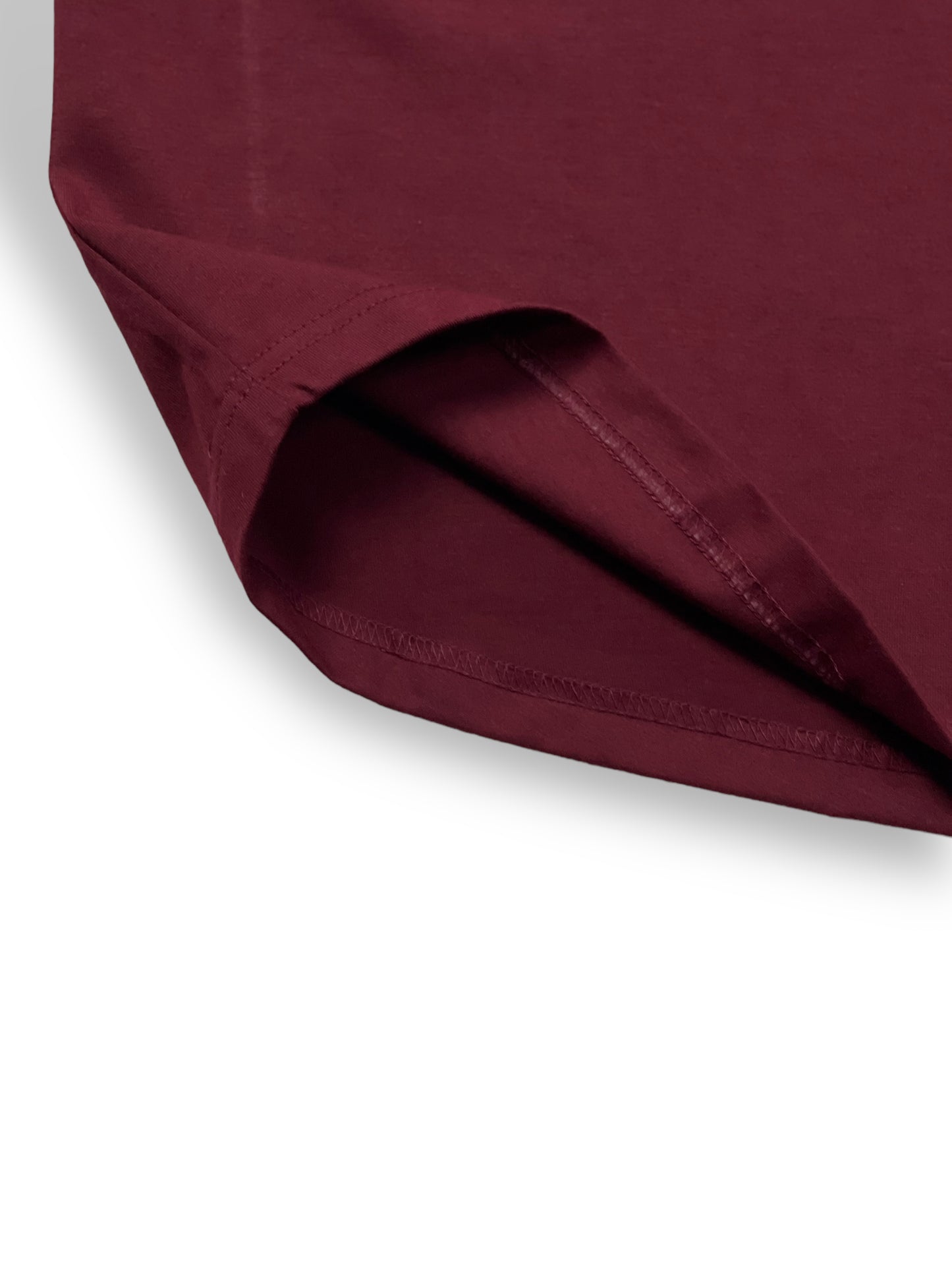 BOXY CURVE HEM TEE IN WINE