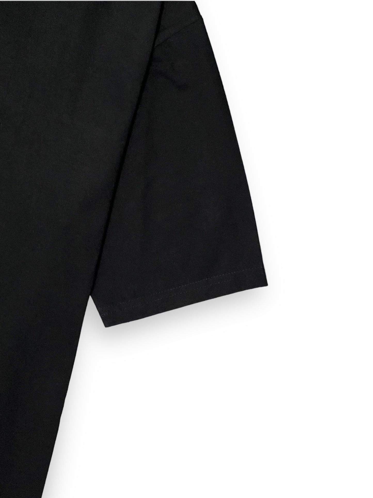OVERSIZED KOREAN TEE IN BLACK