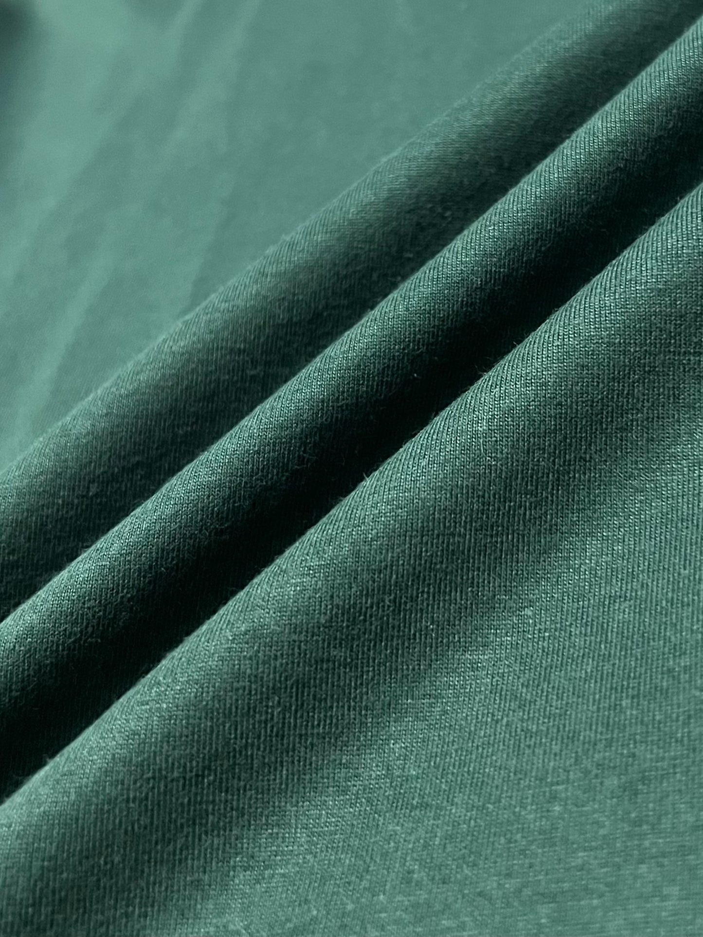 CLASSIC TEE IN FOREST GREEN