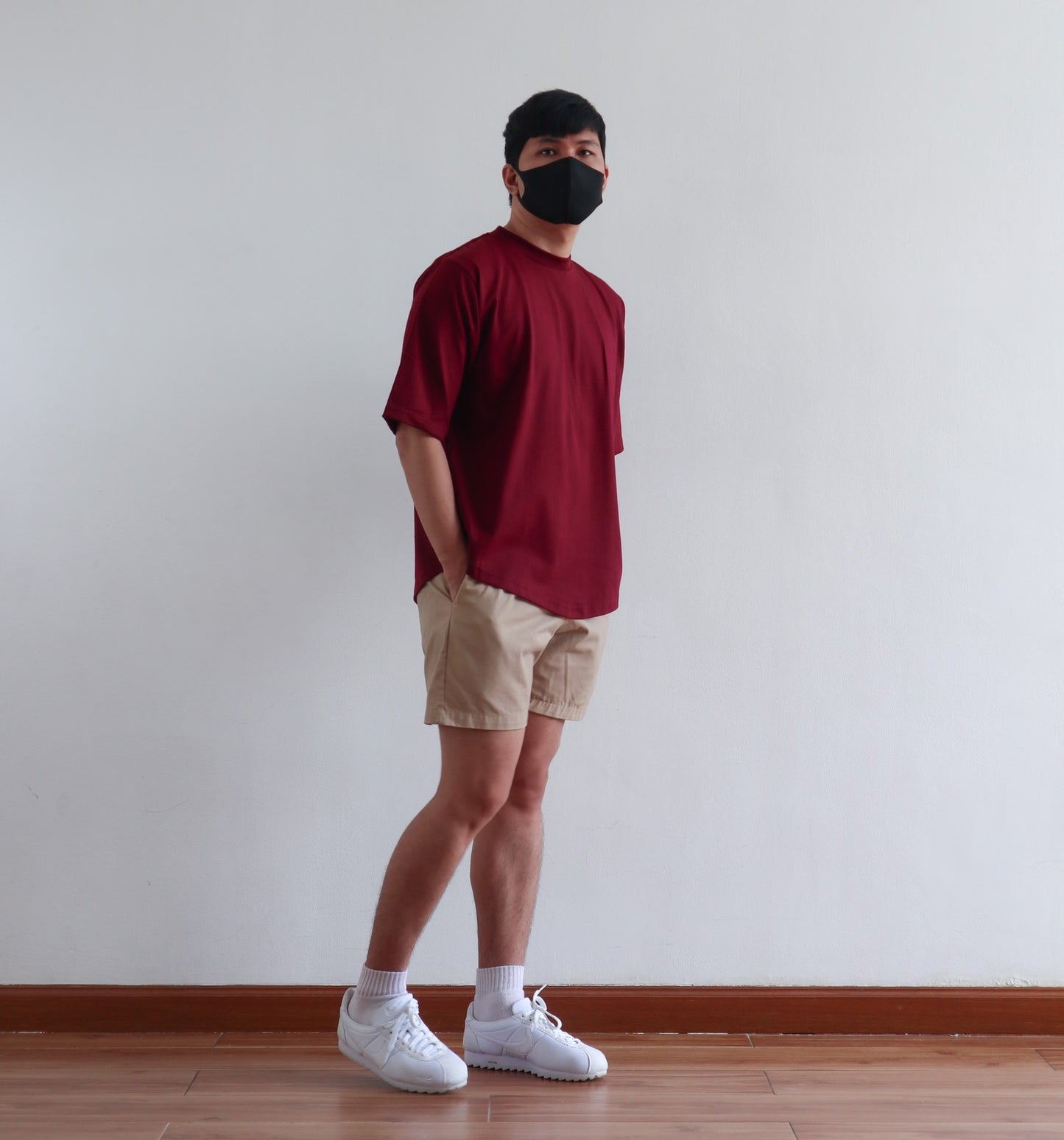 BOXY CURVE HEM TEE IN WINE
