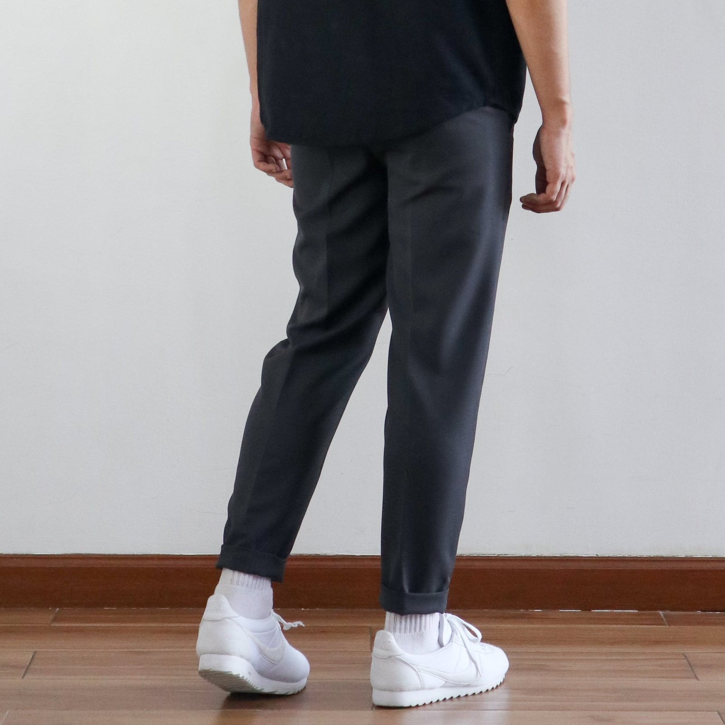 KOREAN ANKLE PANTS IN GRAY