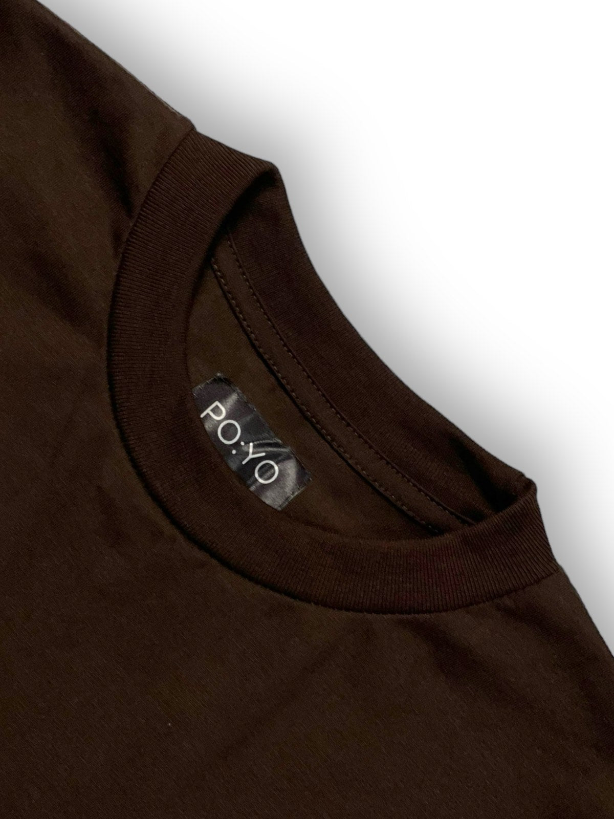 BOXY CURVE HEM TEE IN DARK BROWN