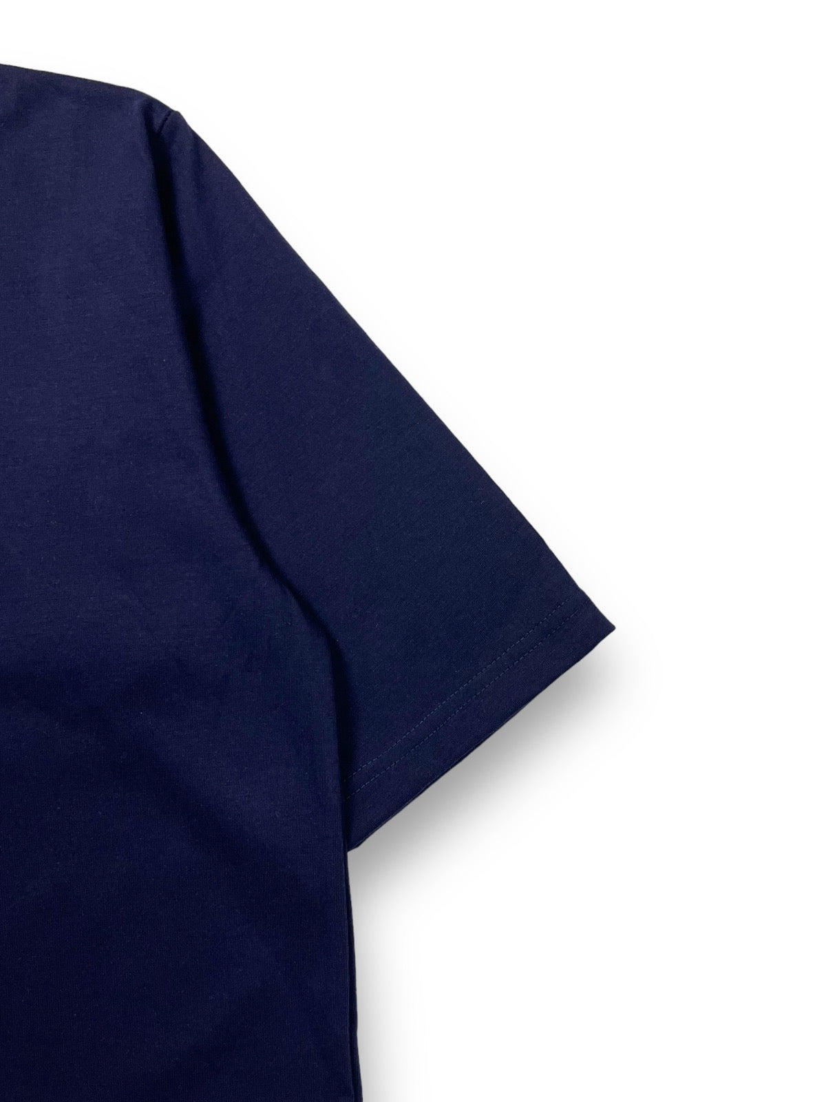 BOXY CURVE HEM TEE IN NAVY BLUE