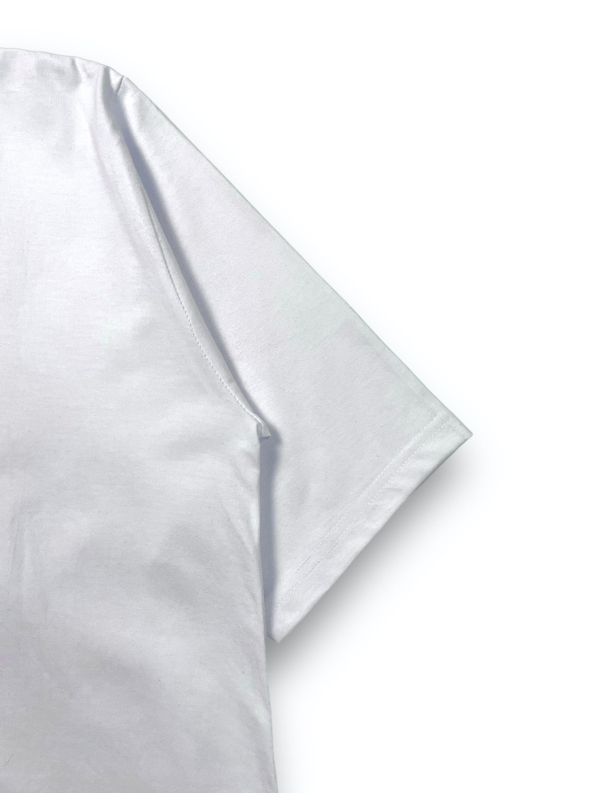 BOXY CURVE HEM TEE IN WHITE