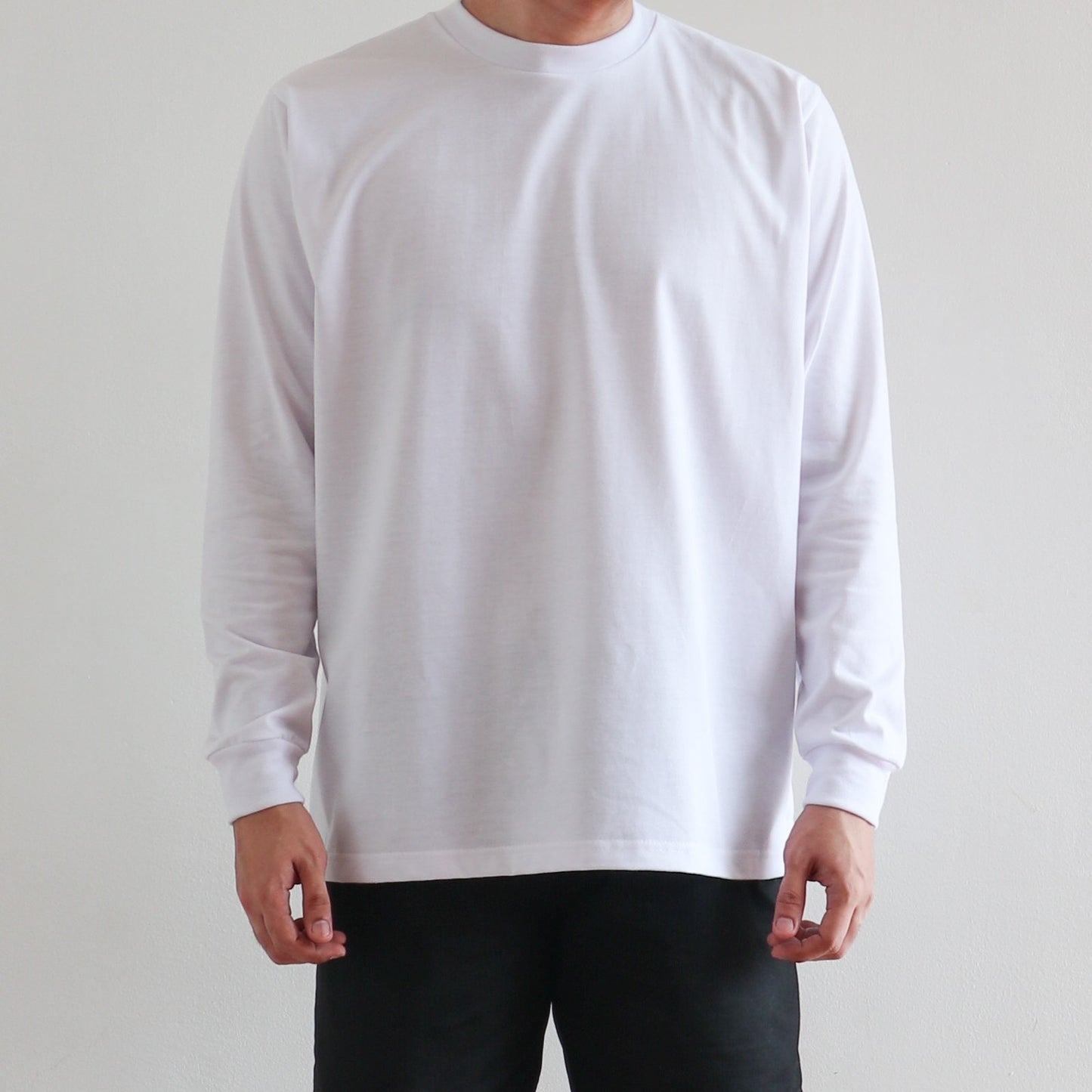 LONG SLEEVE TEE IN WHITE