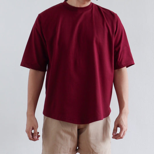 BOXY CURVE HEM TEE IN WINE