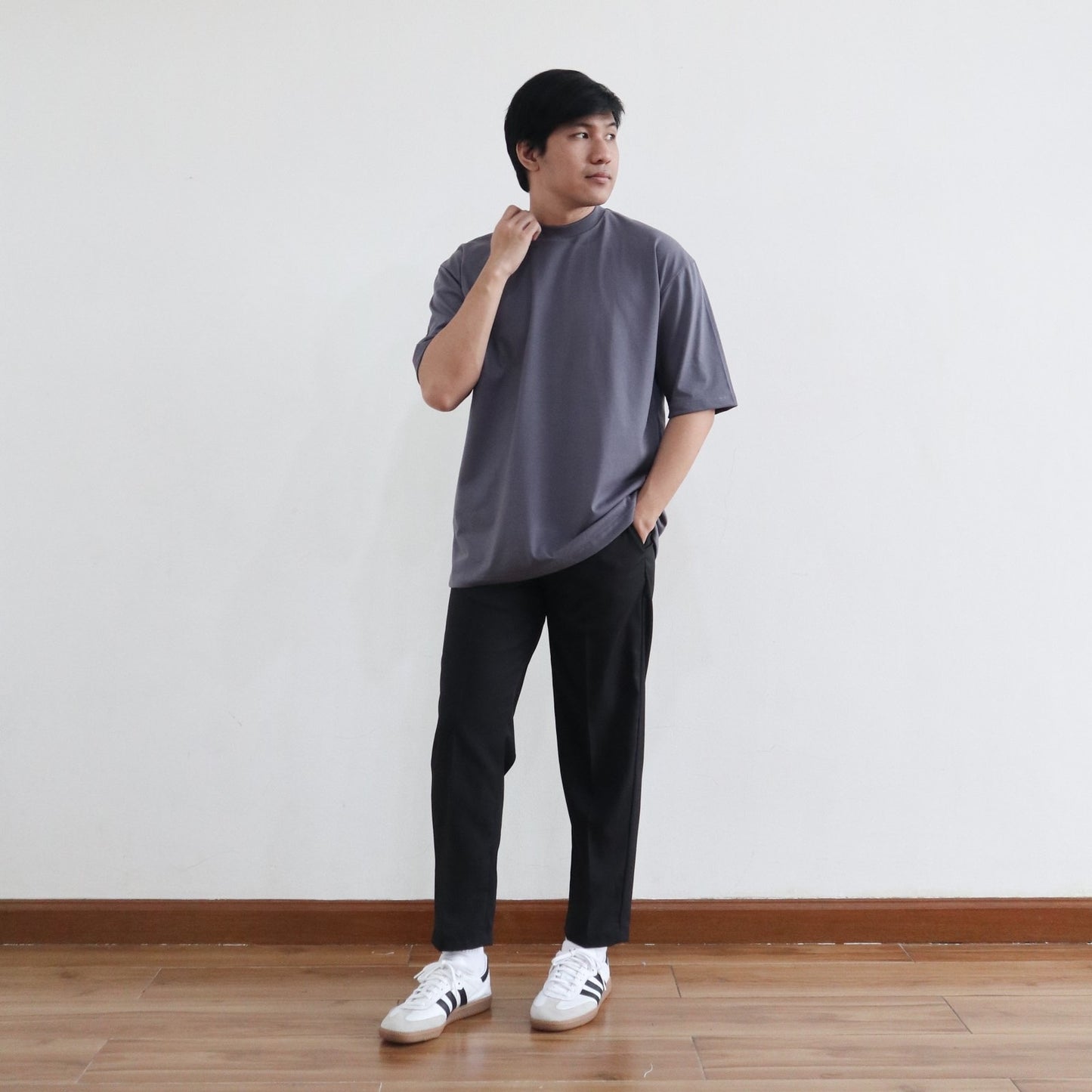 OVERSIZED KOREAN TEE IN DARK GRAY