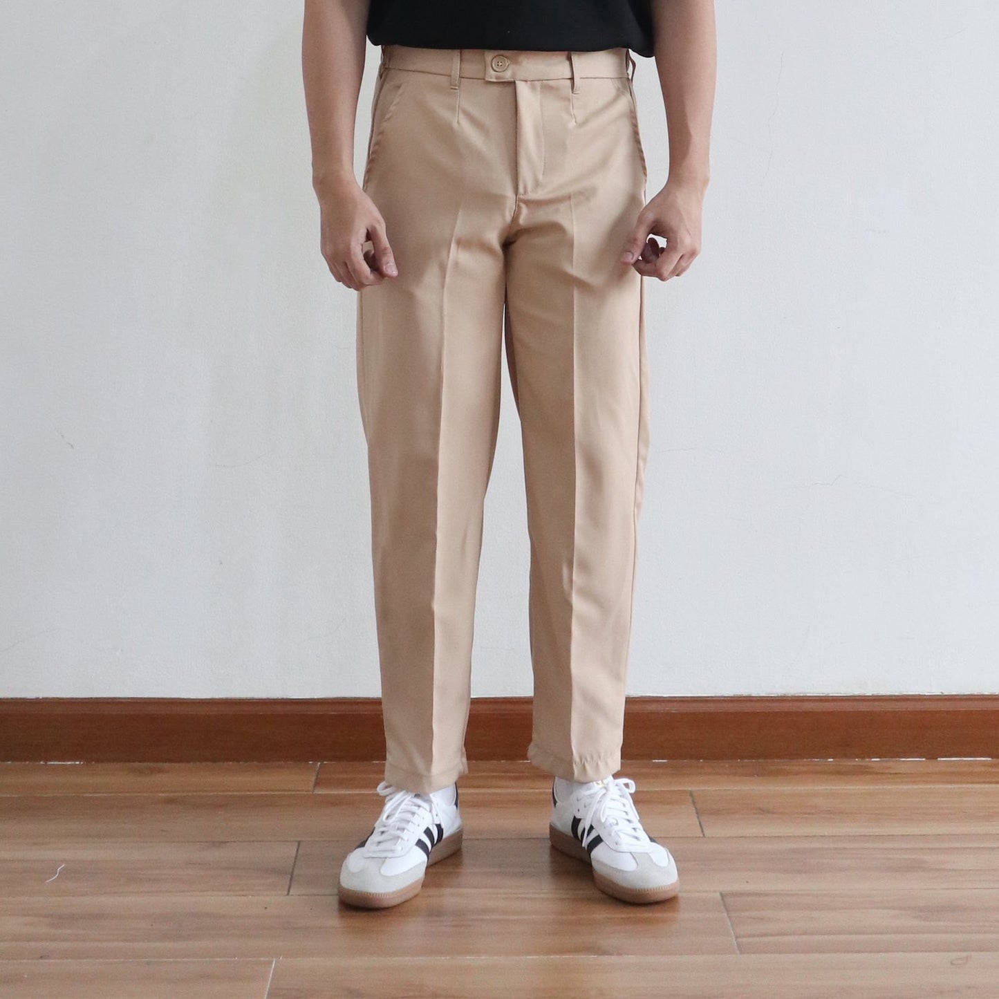 SMART TROUSERS IN KHAKI