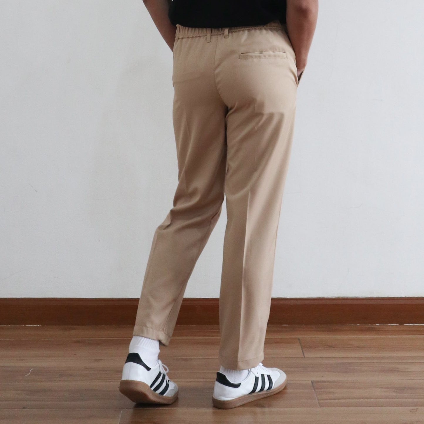 SMART TROUSERS IN KHAKI