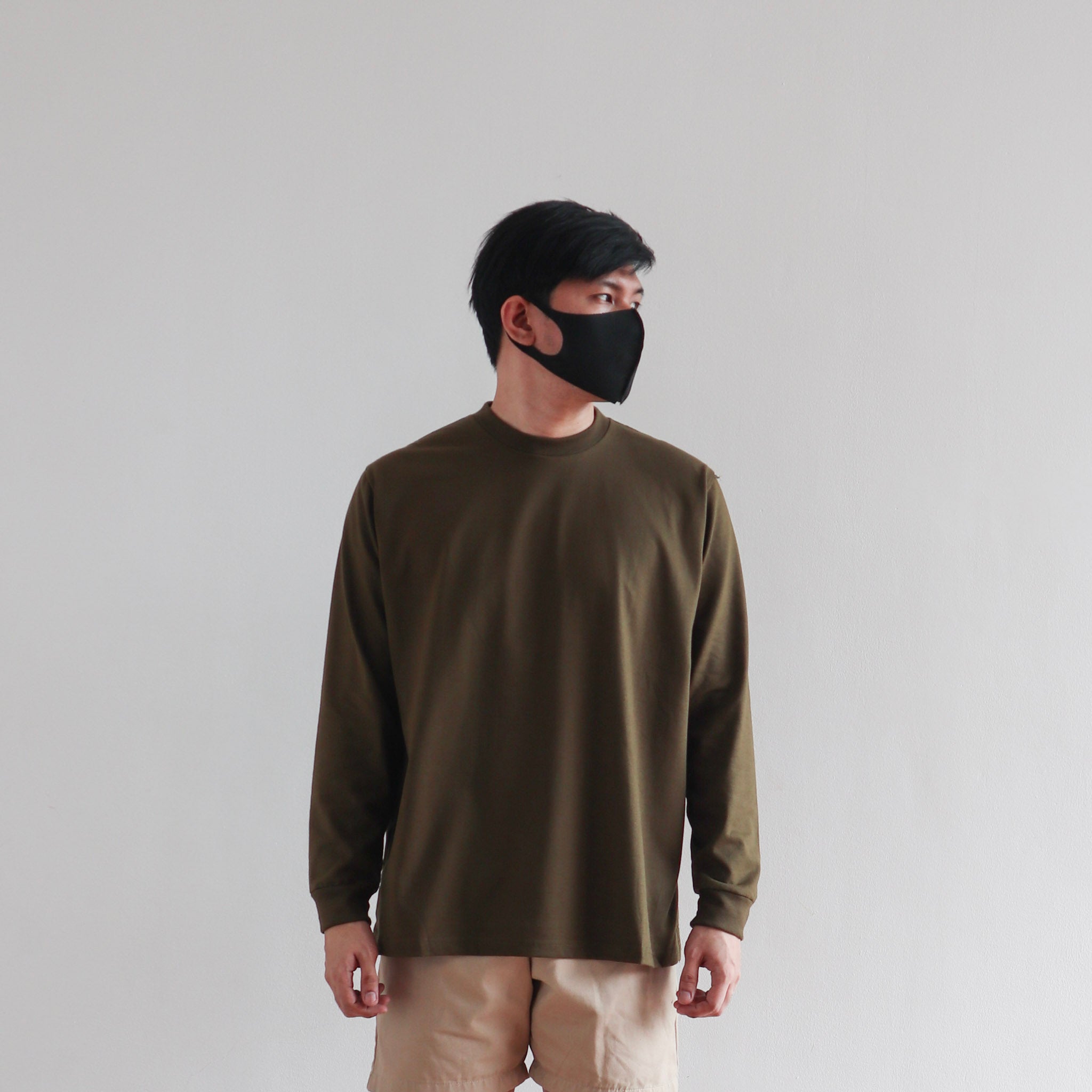 LONG SLEEVE TEE IN ARMY GREEN