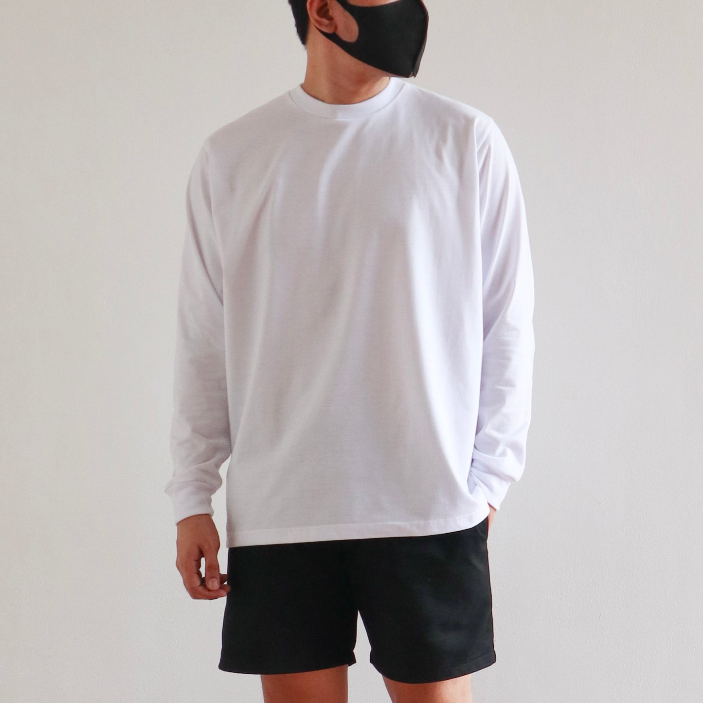 LONG SLEEVE TEE IN WHITE