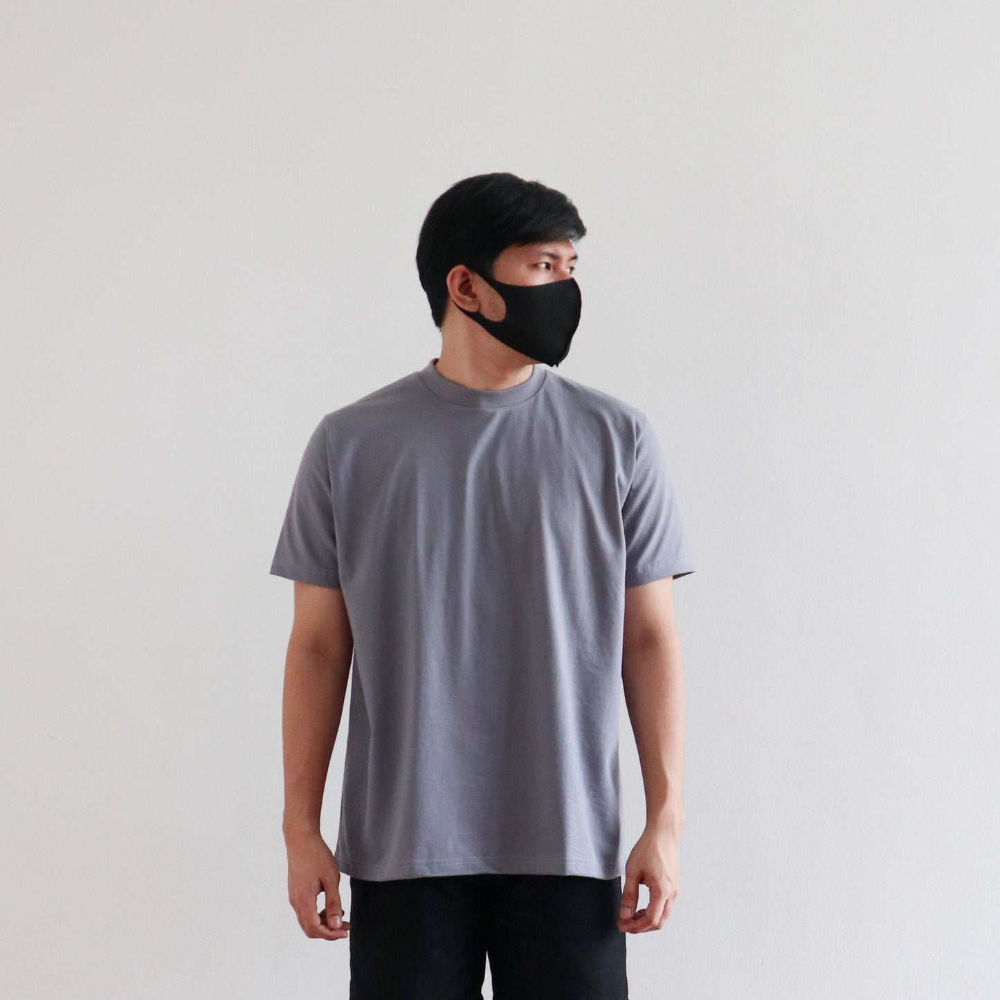CLASSIC TEE IN STONE GRAY
