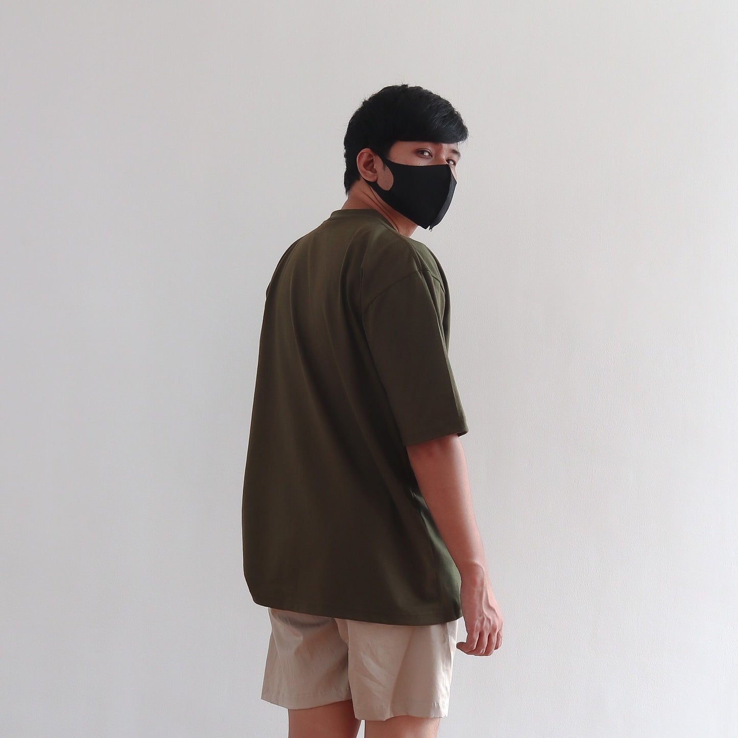 OVERSIZED KOREAN TEE IN ARMY GREEN