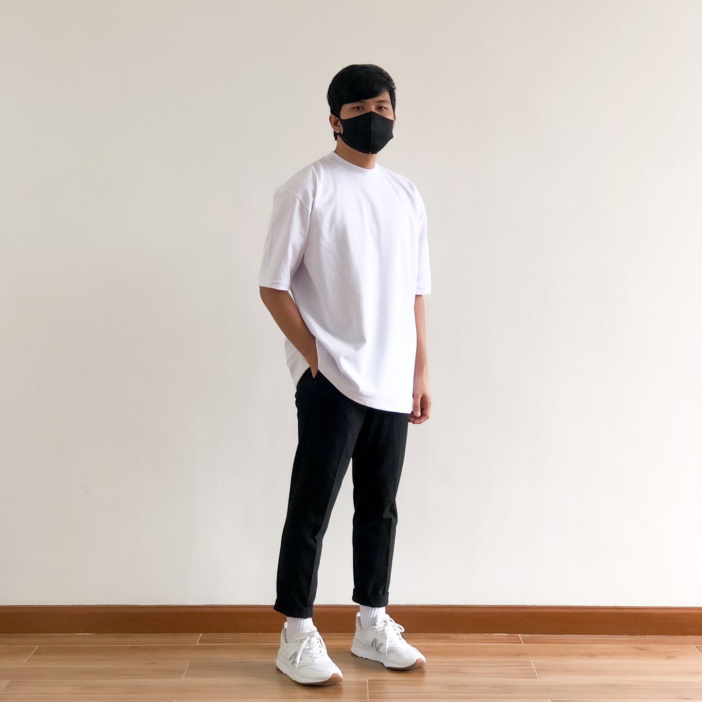 OVERSIZED KOREAN TEE IN WHITE
