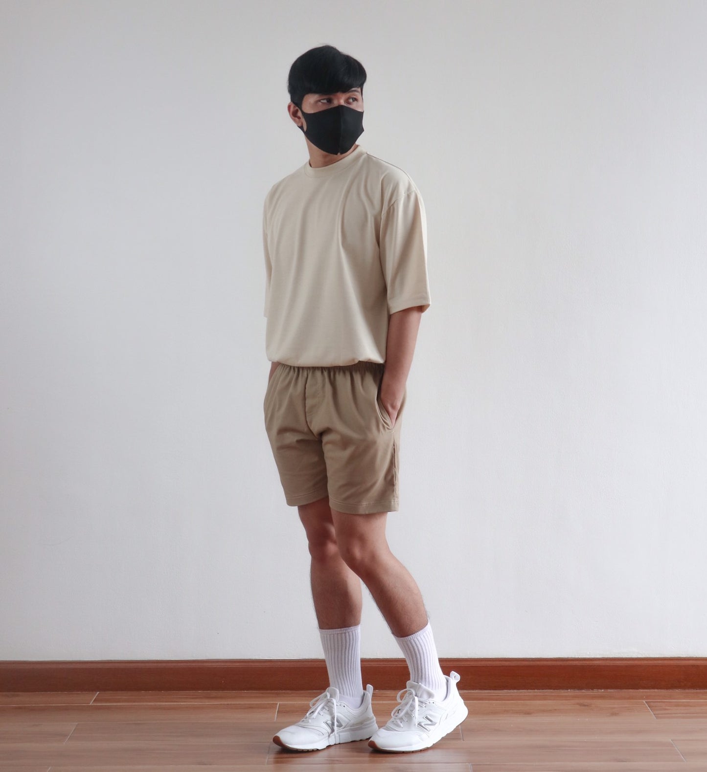 OVERSIZED KOREAN TEE IN OFF WHITE