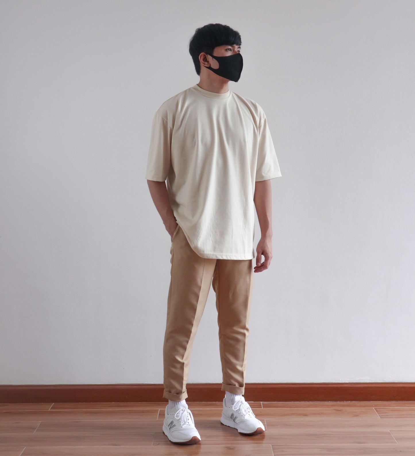 OVERSIZED KOREAN TEE IN OFF WHITE
