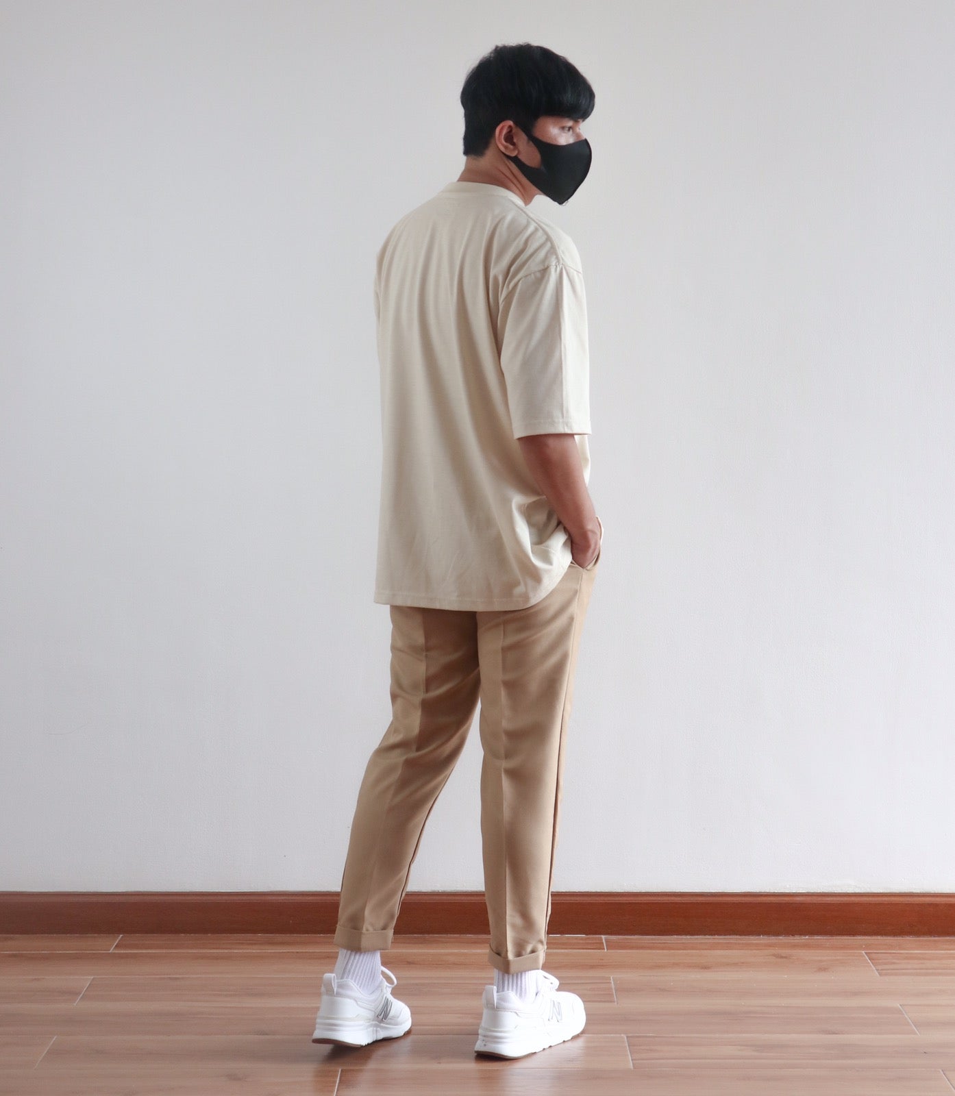OVERSIZED KOREAN TEE IN OFF WHITE