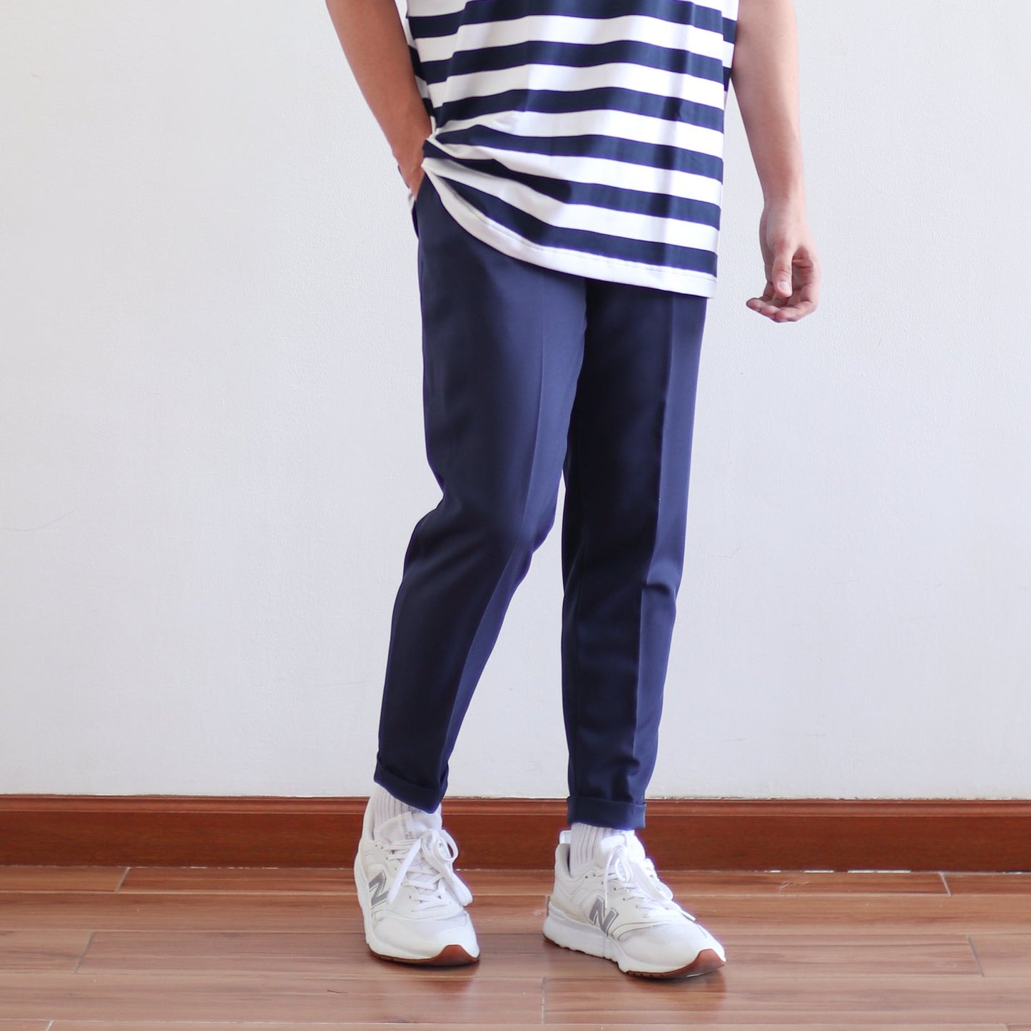 KOREAN ANKLE PANTS IN NAVY BLUE