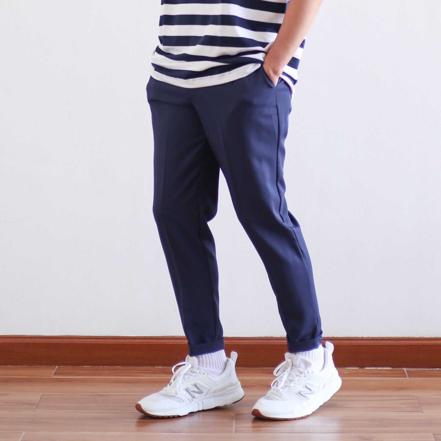 KOREAN ANKLE PANTS IN NAVY BLUE