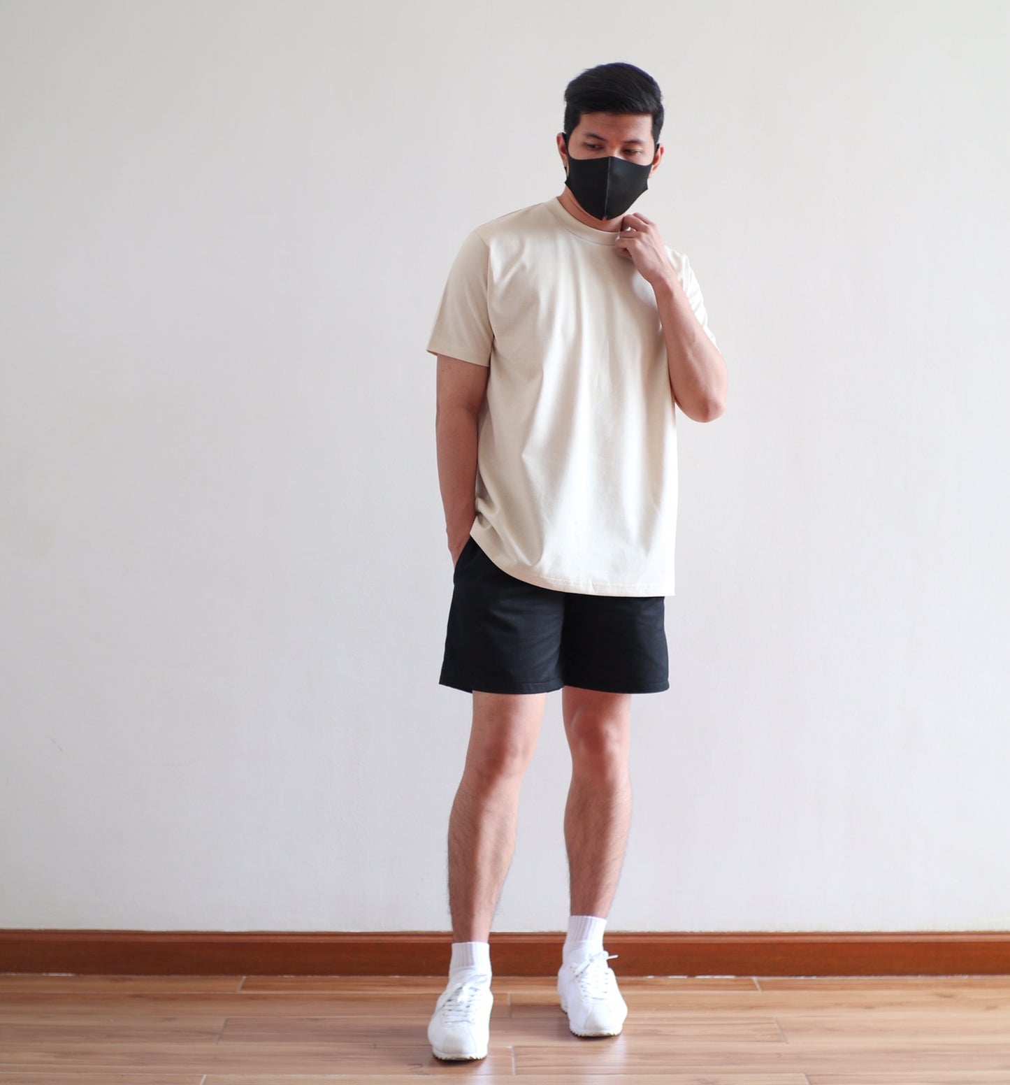 CLASSIC TEE IN OFF WHITE