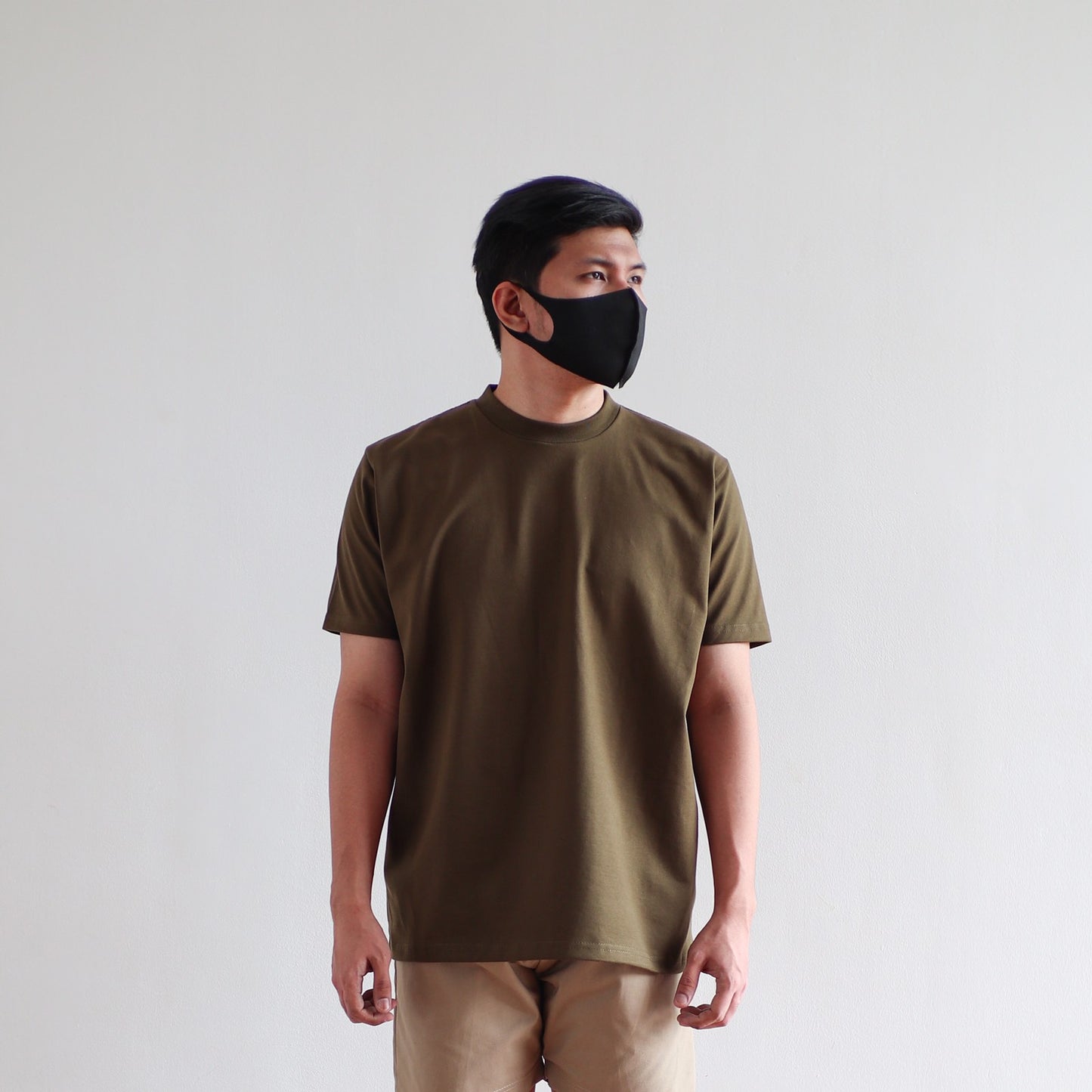 CLASSIC TEE IN ARMY GREEN