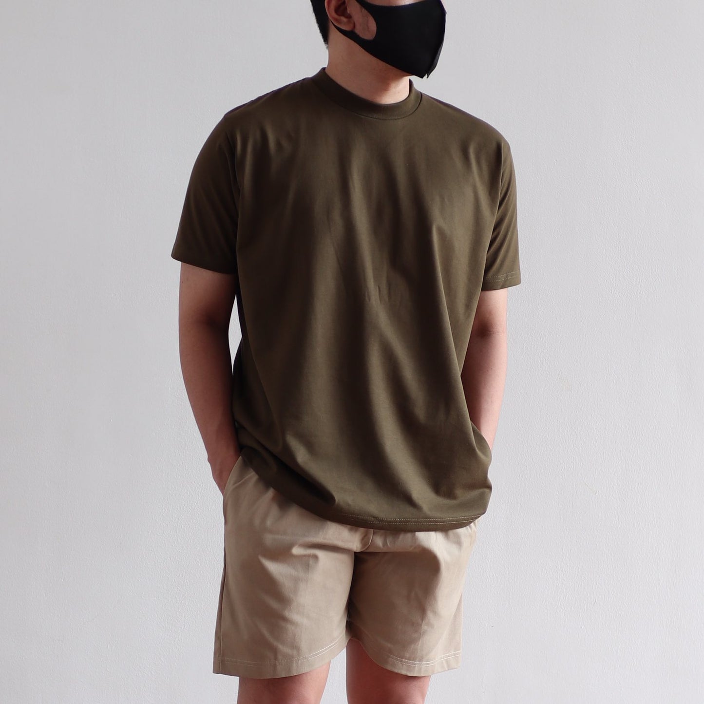 CLASSIC TEE IN ARMY GREEN