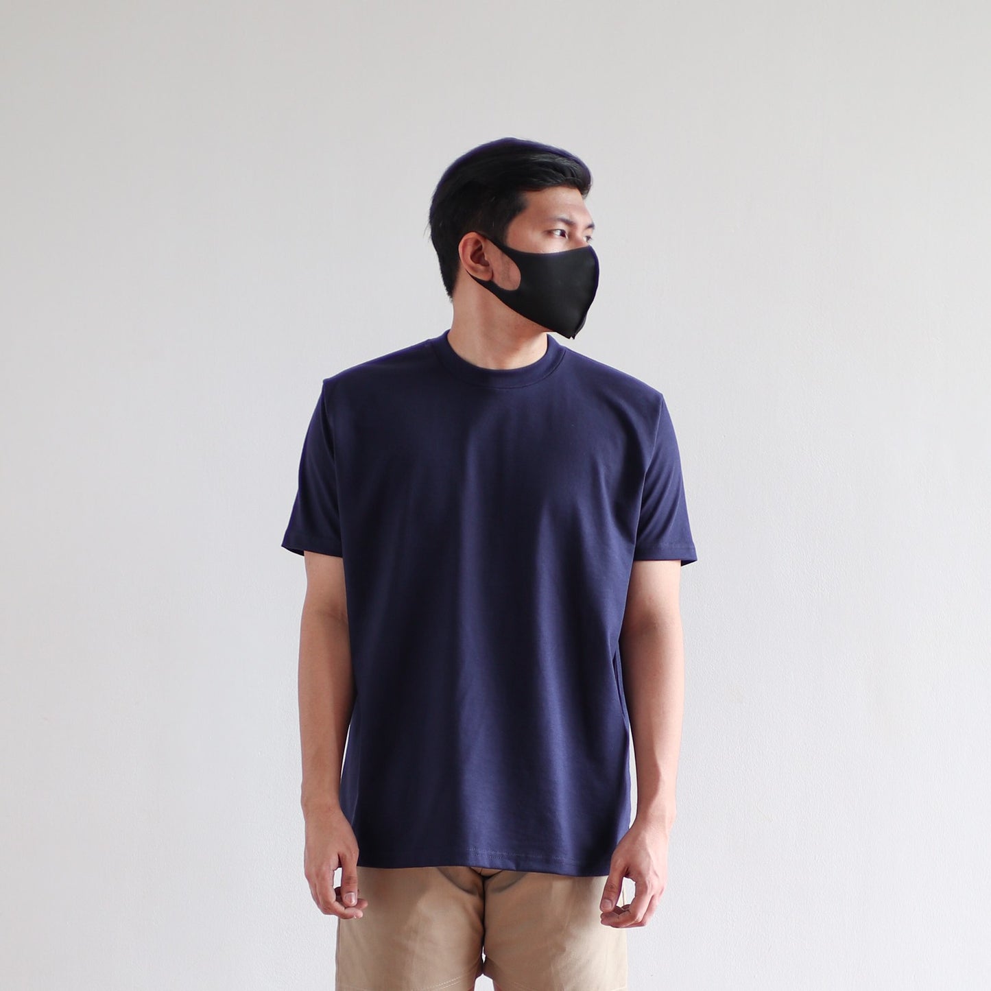CLASSIC TEE IN NAVY BLUE
