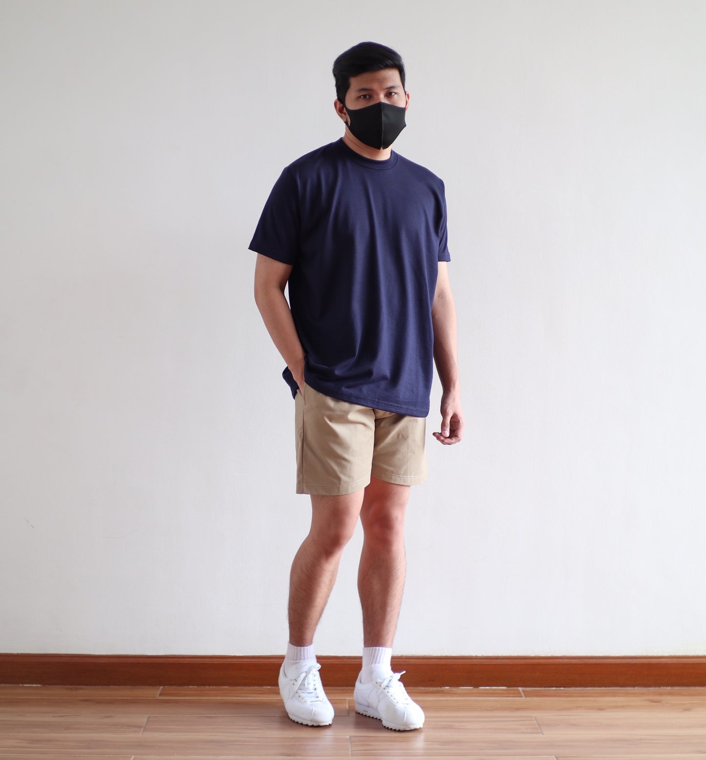 CLASSIC TEE IN NAVY BLUE